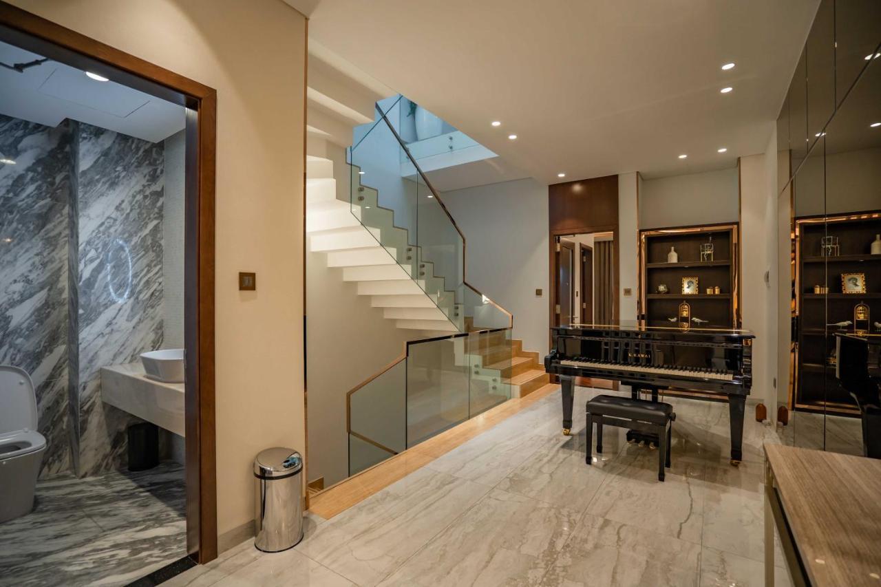 Villa Regal Lakeside Private *
